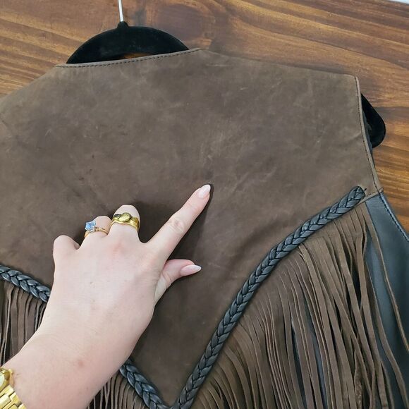 Antelope Creek Black Leather Brown Suede Fringe Western Biker Vest XL Conchos - Picture 8 of 10